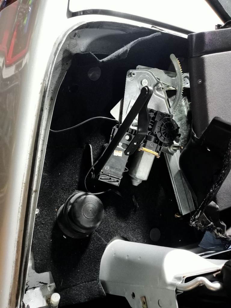 Golf cabriolet mk3.5 window regulators 