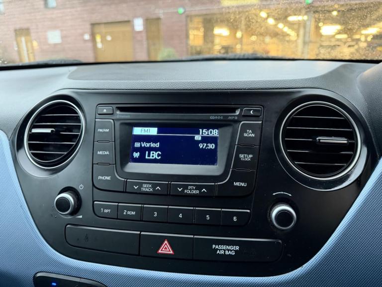 2014 Hyundai i10 1.0 Premium Euro 5 5dr HATCHBACK Petrol Manual