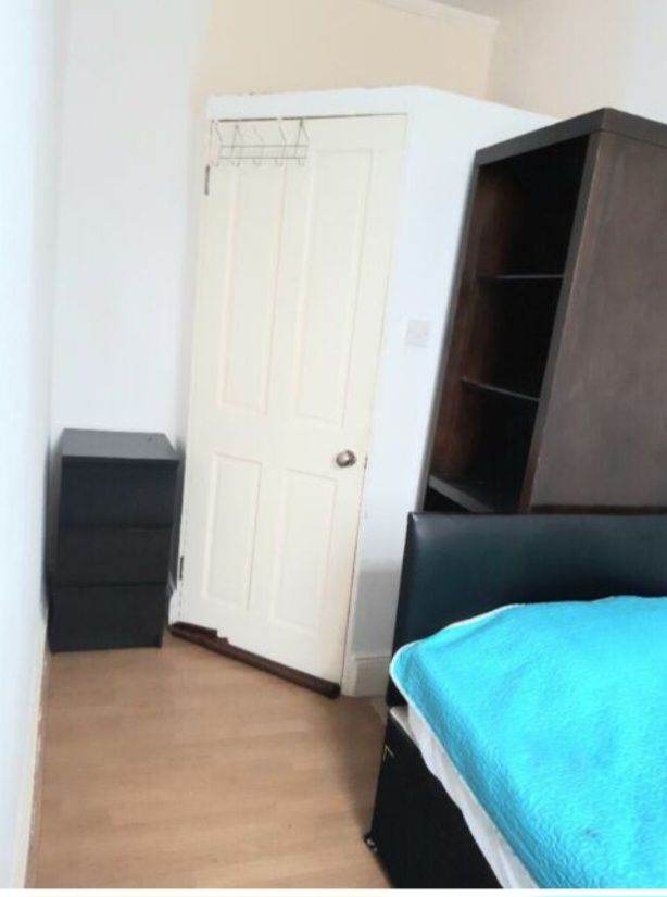 Single room in Cricklewood 2 Weeks Deposit 