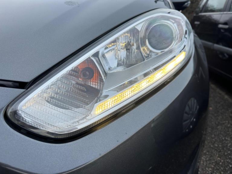 2016 Ford Fiesta 1.0T EcoBoost Titanium Euro 6 (s/s) 5dr HATCHBACK Petrol Manual