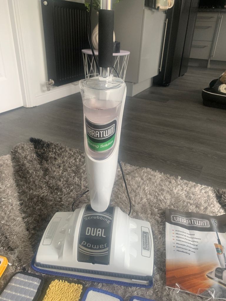 Vibratwin carpet/floor cleaner