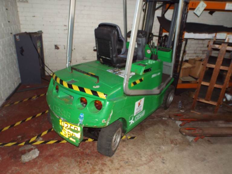Fork lift truck battery collect this week if you wish