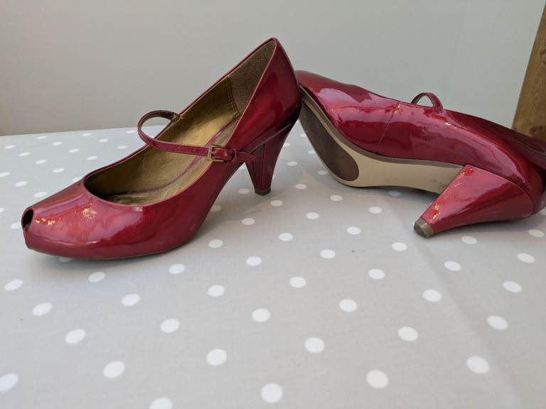 Clarks patent red shoes