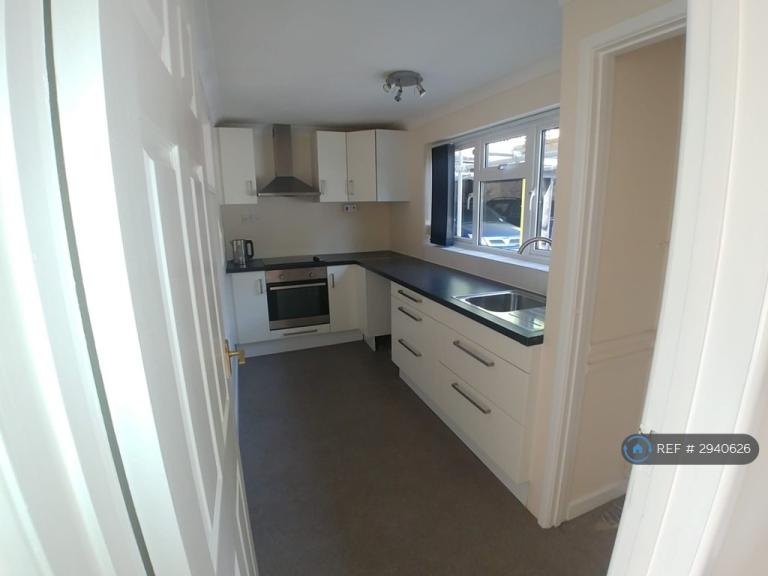 2 bedroom flat in Ashburn Court, Fordingbridge, SP6 (2 bed) (#2940626)