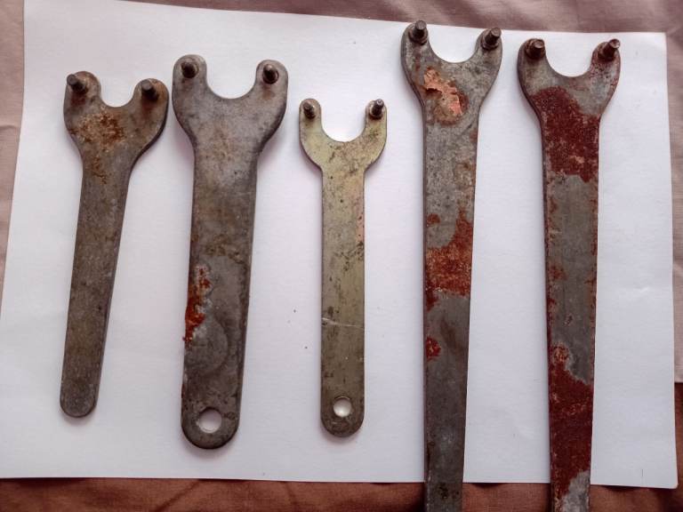 Old Fixed Face Pin Spanners x 5