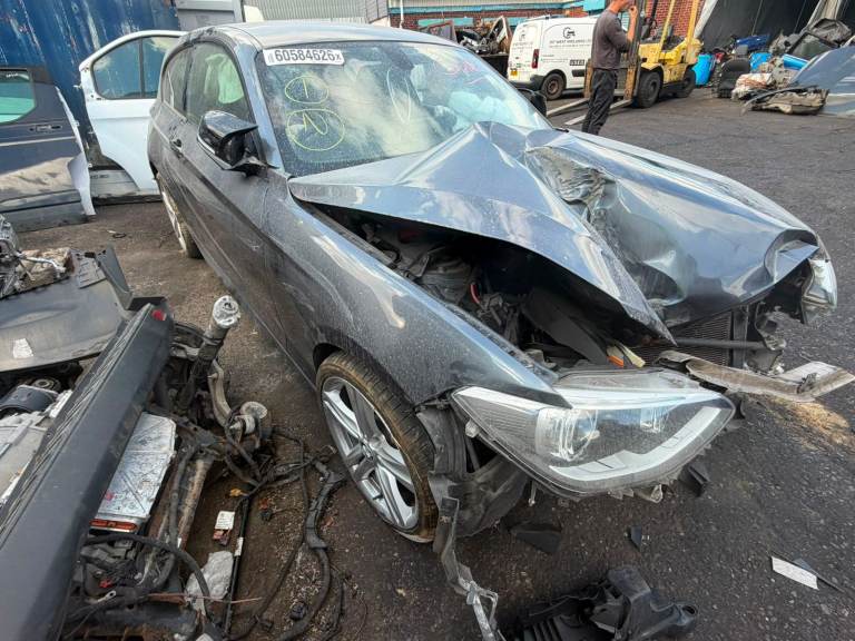 2013 BMW 1 SERIES 118I M SPORT 3DR BREAKING FOR PARTS