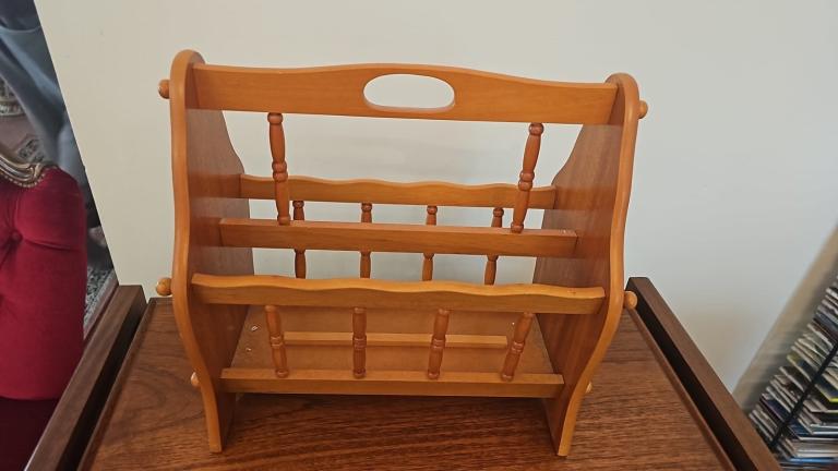 Magazine rack 