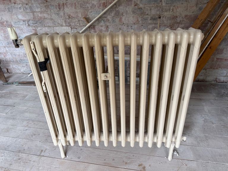 2 x Vintage IDEAL Cast Iron Radiators 15 Section 4Column Working Before Removal