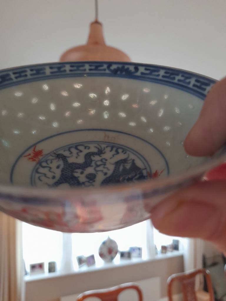 Old chinese bowl. Small, vintage. Collectible.
