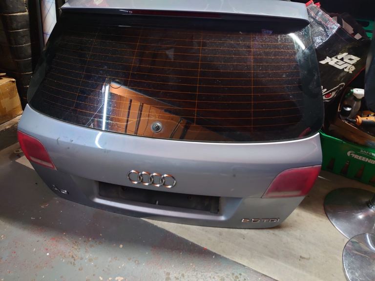 Audi a3 8p rear tailgate 