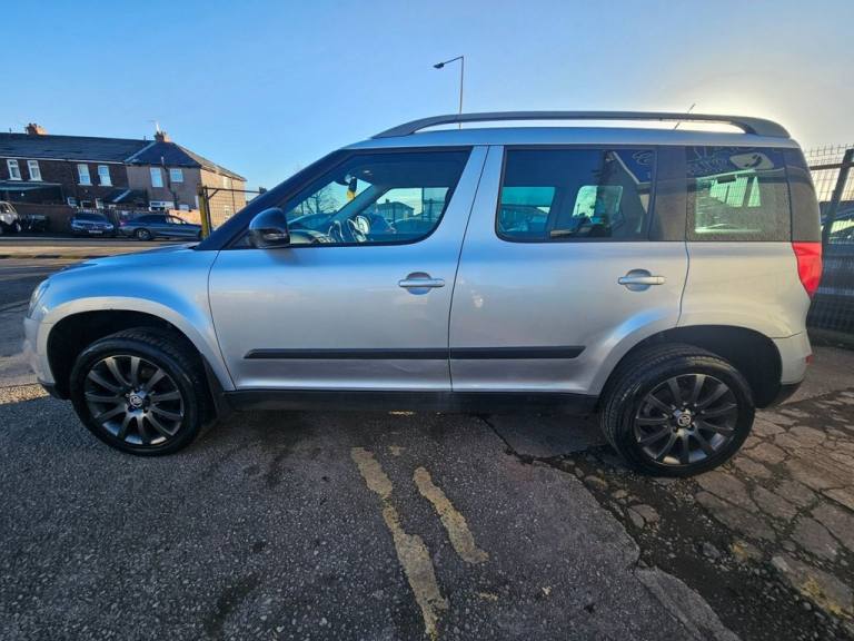 2013 Skoda Yeti 2.0 TDI CR Elegance 5dr HATCHBACK DIESEL Manual