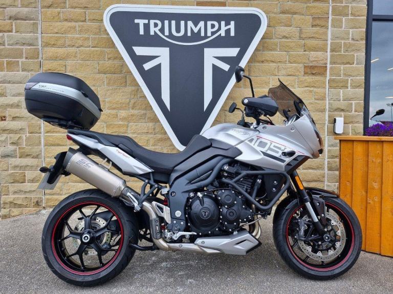 2017 TRIUMPH TIGER 1050 SPORT Heated grips,Givi 47 lt topbox,Cruise Control,