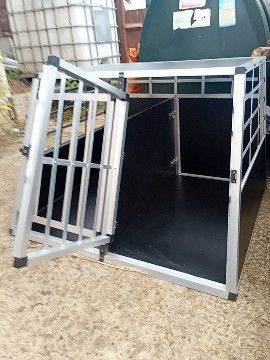Dog crate 