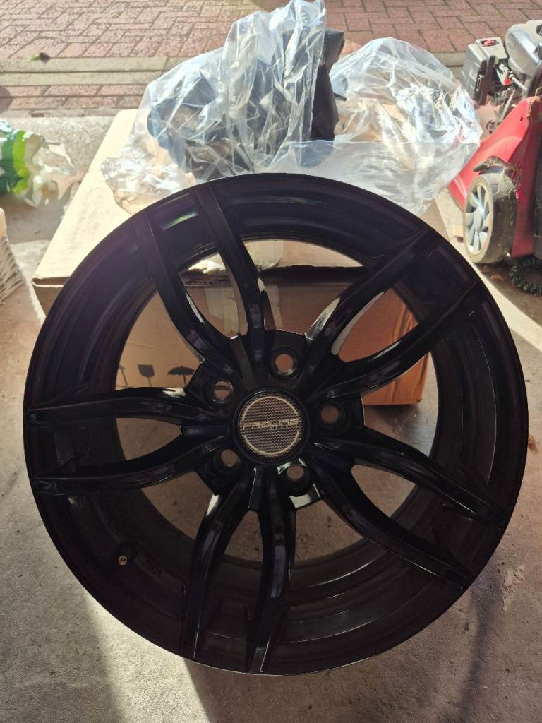 4x 16" Black Proline Alloy Wheels Used