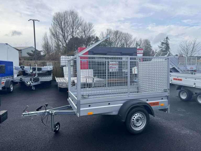 BRAND NEW 6FT X 4FT SINGLE AXLE TRAILER WITH 80CM MESH AND RAMP