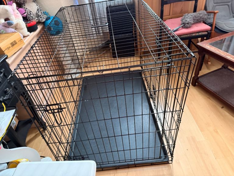 Dog crate 
