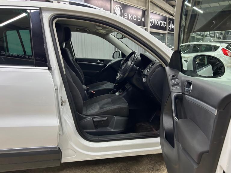 2015 Volkswagen Tiguan 2.0 TDi BlueMotion Tech Match 4MOTION 5dr 150 DSG ESTATE Diesel Automatic