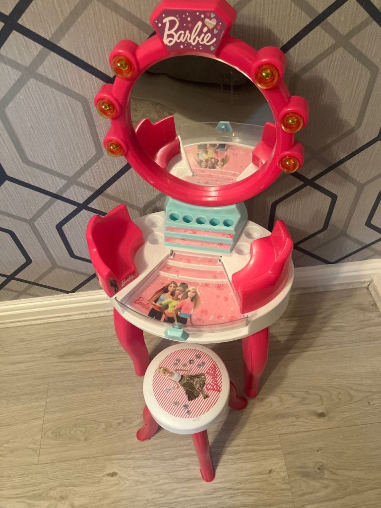 Barbie dressing table with stool 