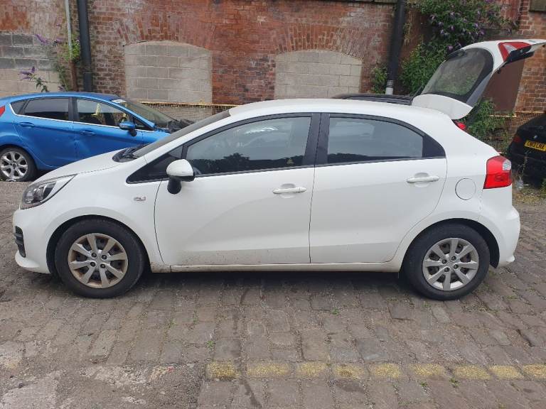 ****BREAKING **** Kia Rio Mk3 