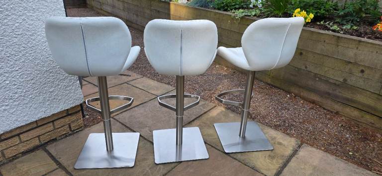 Bar Stools White Leather