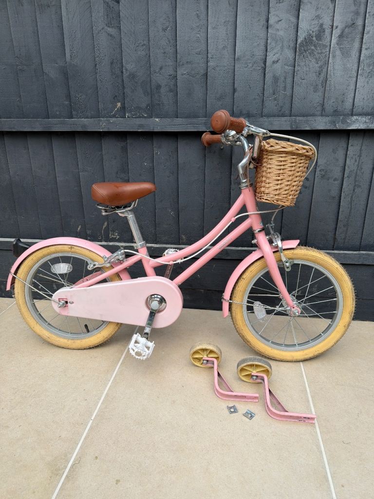 Bobbin Kids Bike with Basket and Stabilisers