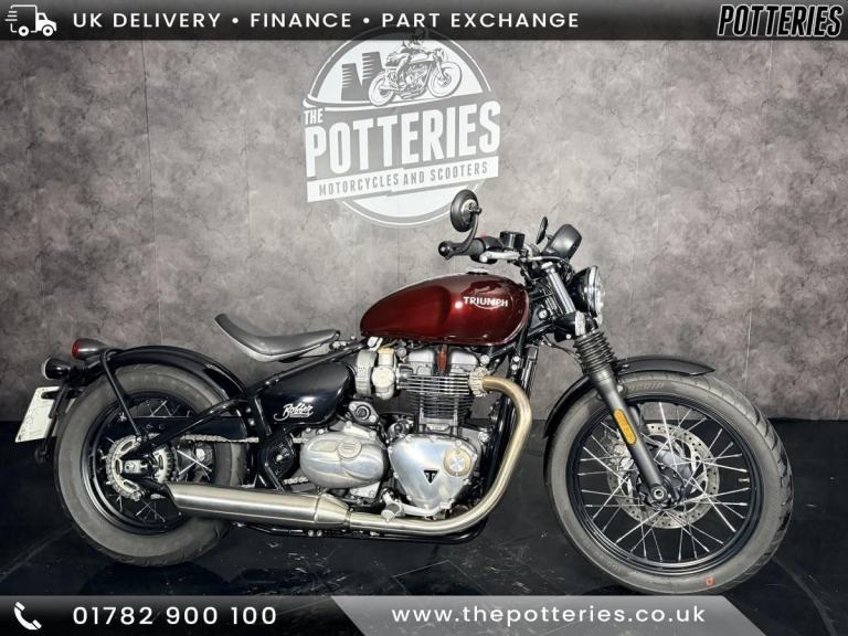 Triumph Bonneville bobber 1200 *Genuine mileage!*