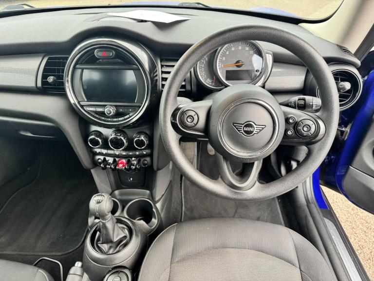 2020 MINI Hatch 1.5 Cooper Classic II 3dr HATCHBACK PETROL Manual