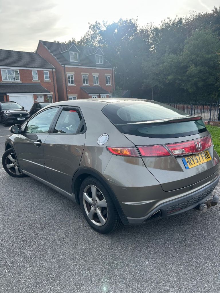 🚗 Honda Civic 1.8 i-VTEC , £730