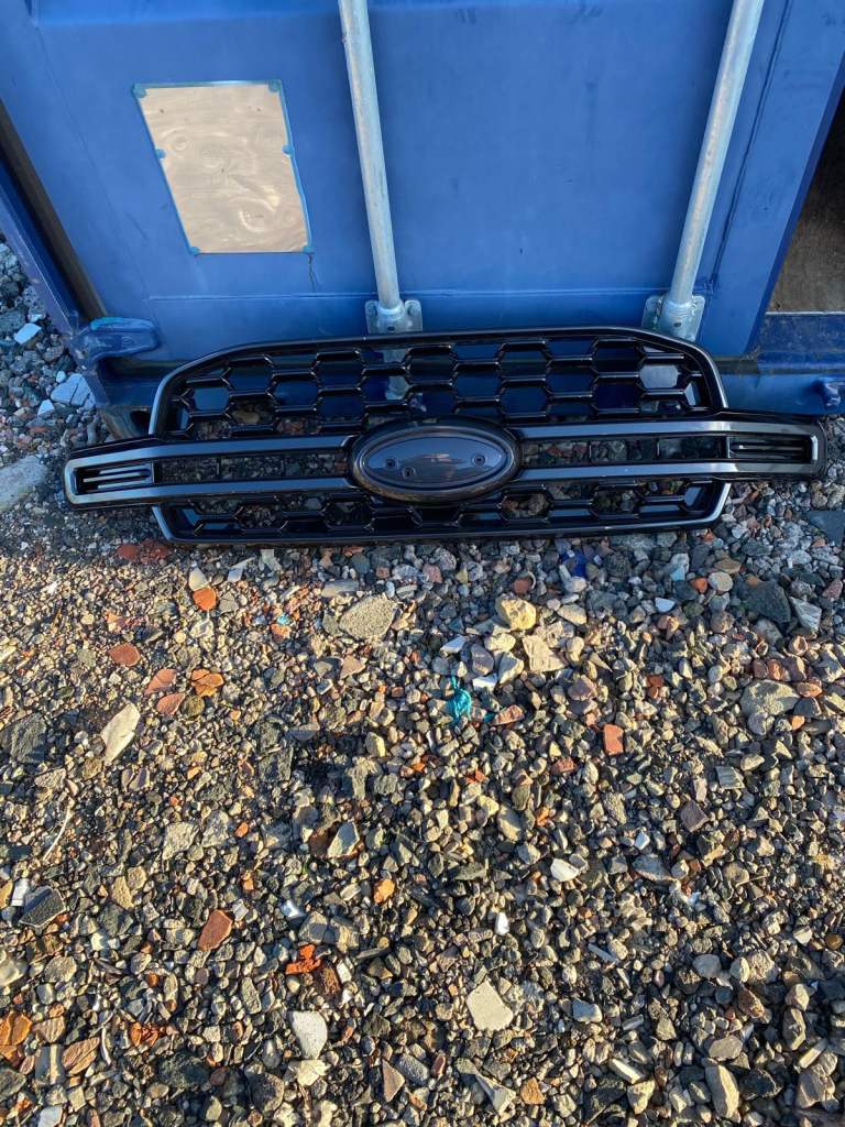 Ford Raptor front grille New
