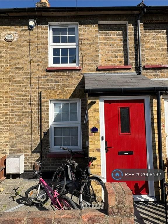 2 bedroom house in Pole Hill Road, Uxbridge, UB10 (2 bed) (#2968582)
