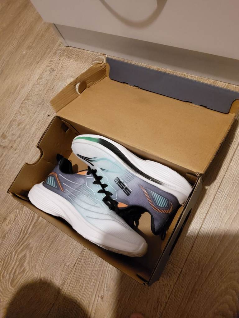 Ladies Sportswear Trainers . Size 39 = (8/half) brand new