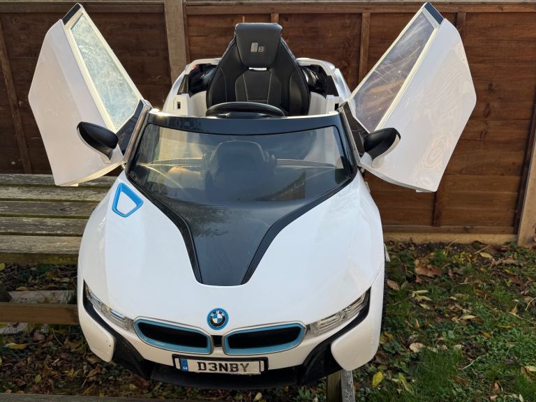  BMW i8 Concept Spyder electric car