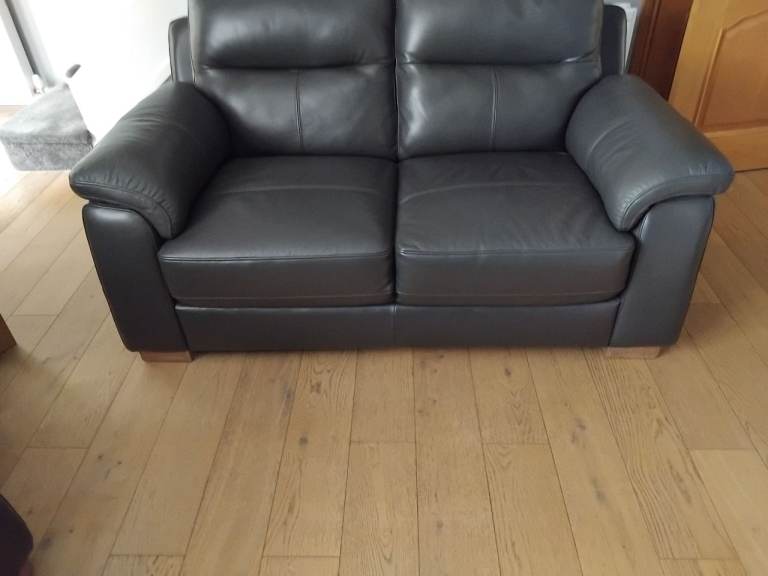 Free  laminate flooring 
