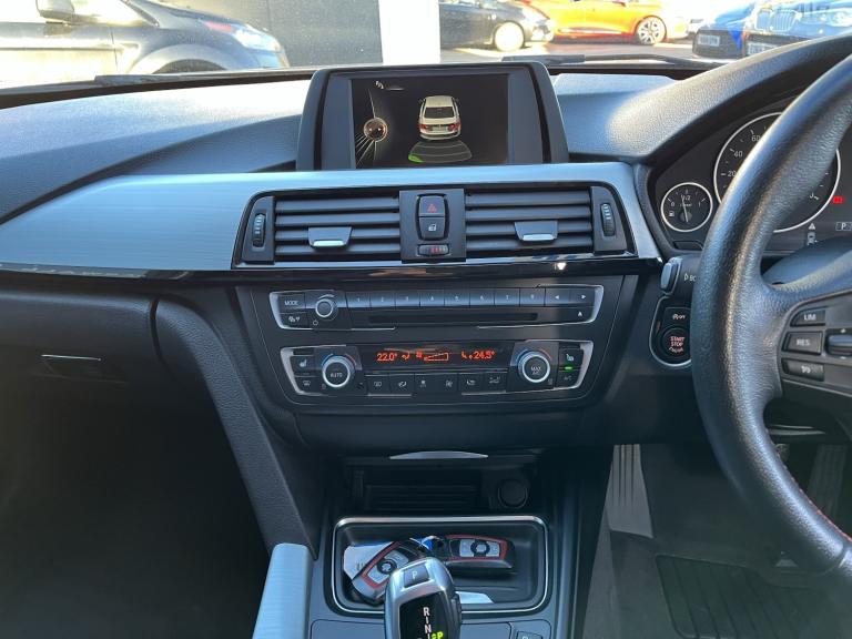 BMW 3 SERIES 2.0 320d Sport Saloon 2015