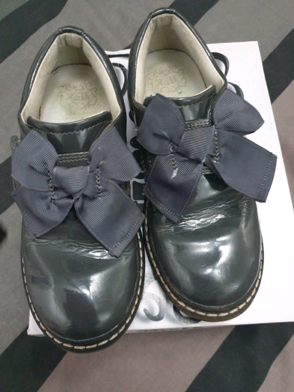 Lelli kelly grey school shoe size 13