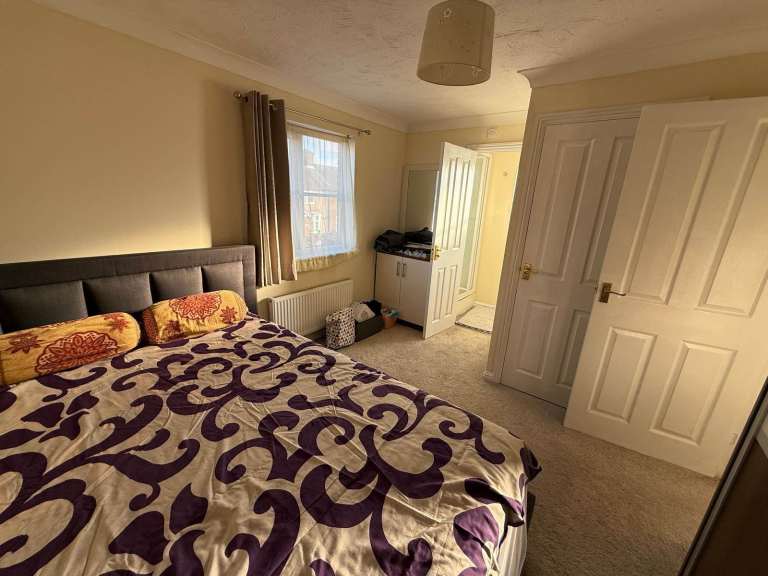 Beautiful 3 Bedroom With 2 Bathroom House Available to let at Hamelton Terrace Dagenham RM9, 