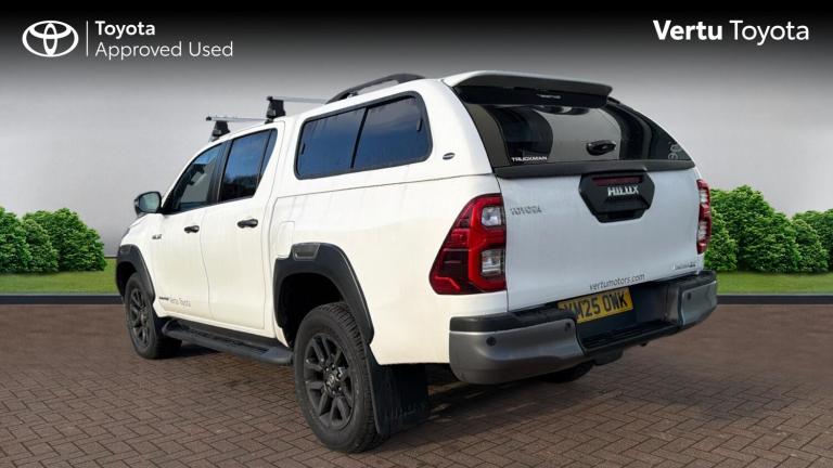 2025 Toyota Hilux Diesel Invincible X D/Cab Pick Up 2.8 Hybrid 48V Auto Double Cab Pick-up Diesel...