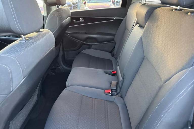 2016 Kia Sorento 2.2 CRDi KX-1 5dr ** Tow Bar ** Manual Station Wagon Diesel Manual