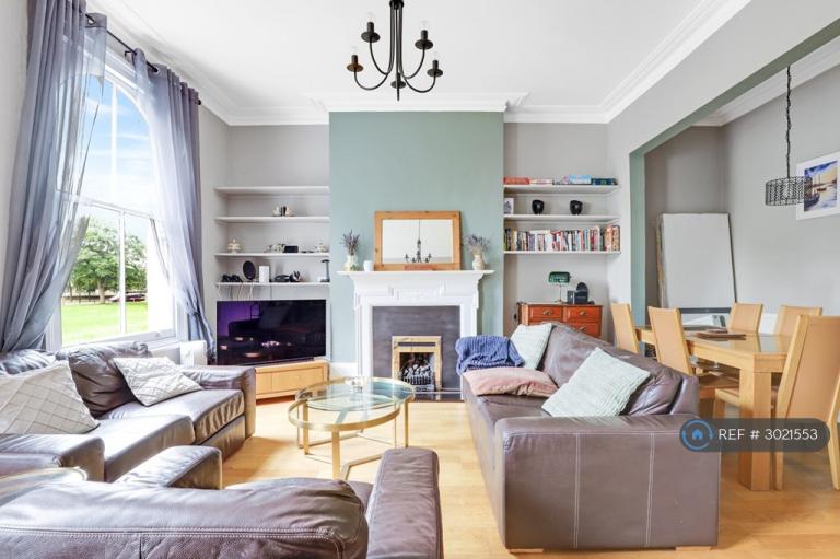 1 bedroom in Woodside Green, London, SE25 (#3021553)