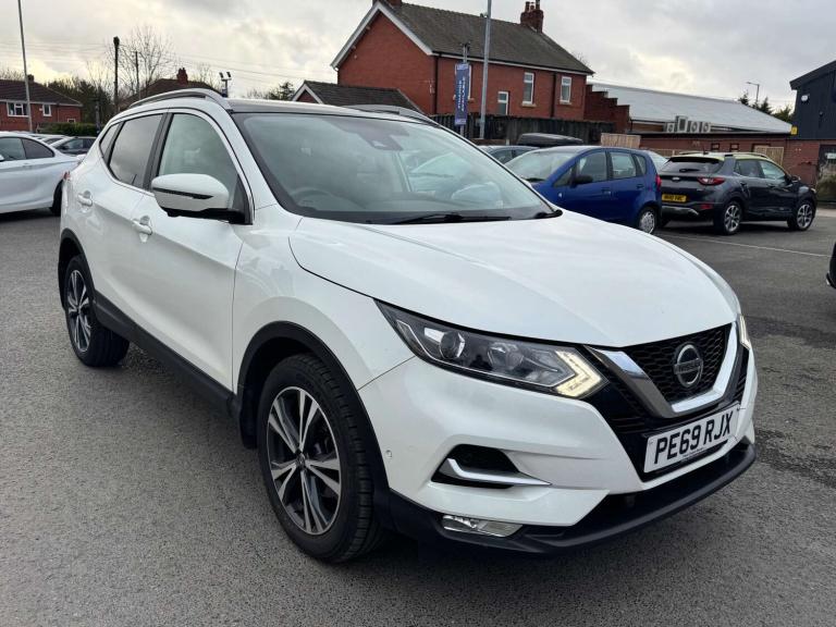 2019 Nissan Qashqai 1.3 Qashqai N-Connecta DiG-T Semi-Auto 5dr SUV Petrol Automatic