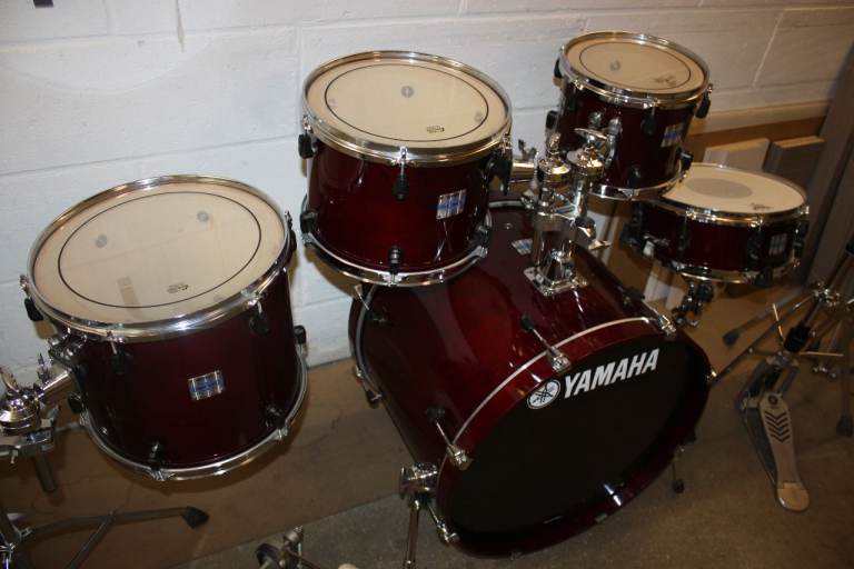 Yamaha Stage Custom Advantage Nouveau Cranberry Red Full Drum Kit 22in Bass + Hardware ~ £550 ono