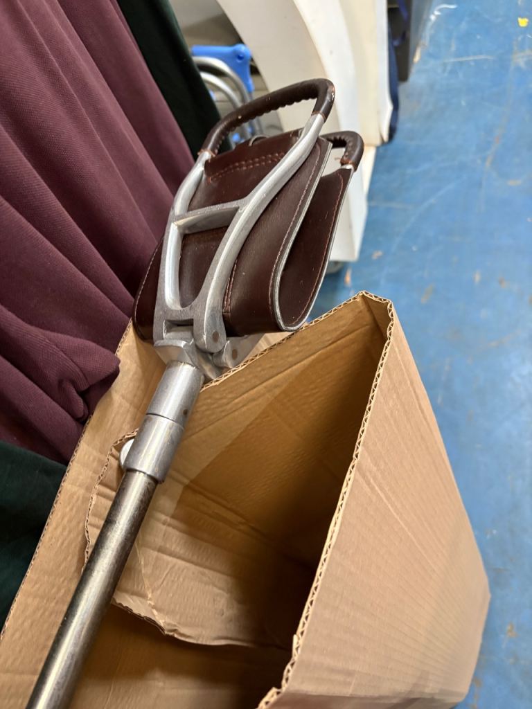 Shooting stick vgc free local delivery 