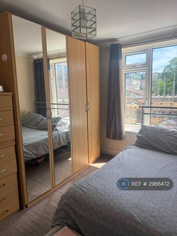 1 bedroom flat in Lansdowne House, Bournemouth, BH1 (1 bed) (#2966472)