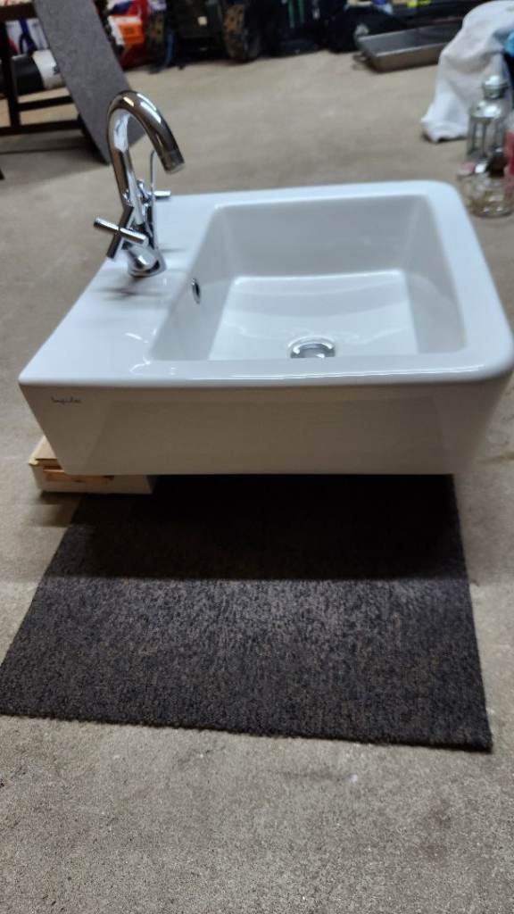 Bathroom Sink, Ceramic Large