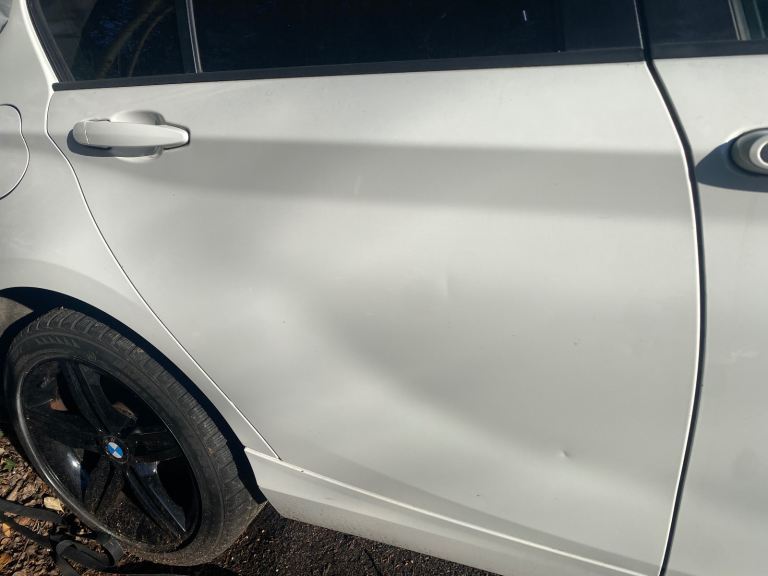 BMW 1 series f20 f21 alpine white breaking DRIVERS SIDE REAR DOOR 114i 116i petrol