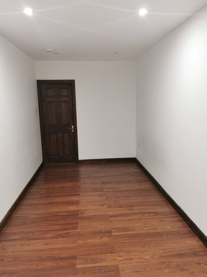 [BILLS INCLUDED] 1 Bedroom Flat with Own Modern Kitchen, Bathroom & Parking