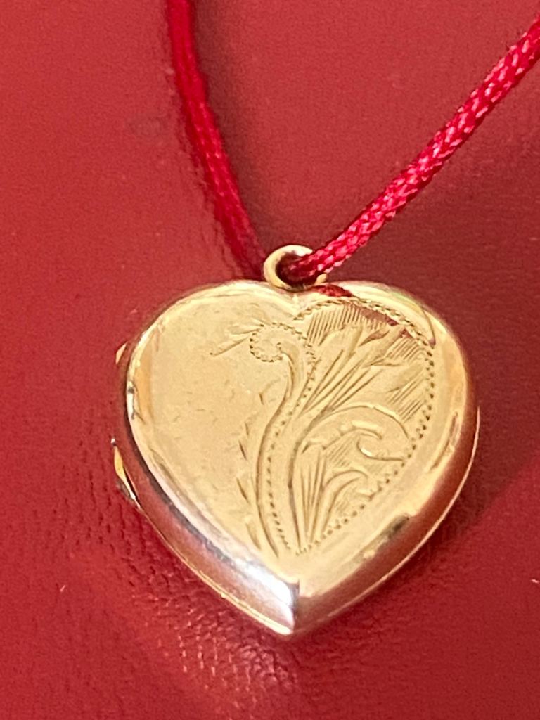 Ladies Jewellery 9ct gold floral heart pendant fully hallmarked 9ct bk & ft 1920’s art deco 2.6g