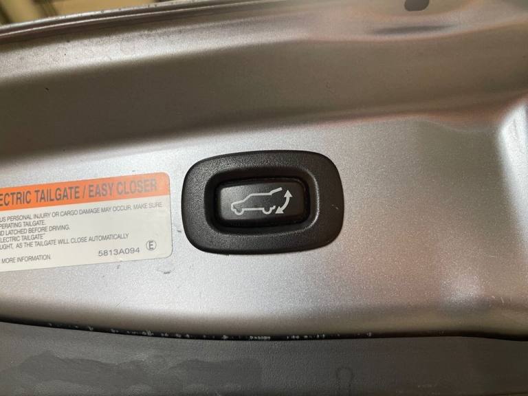 2018 Mitsubishi Outlander 2.4h TwinMotor 13.8kWh 5hs SUV 5dr Petrol Plug-in Hybrid CVT 4WD Euro 6...