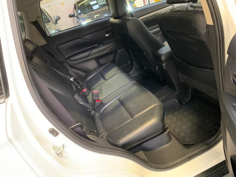 2014 Mitsubishi Outlander 2.2 DI-D GX4 Auto 4WD Euro 5 (s/s) 5dr ESTATE Diesel Automatic