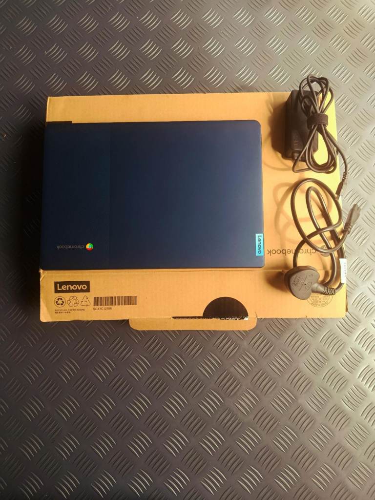 Lenovo IdeaPad 3 Chromebook 14" - LIKE NEW Boxed with Plastics